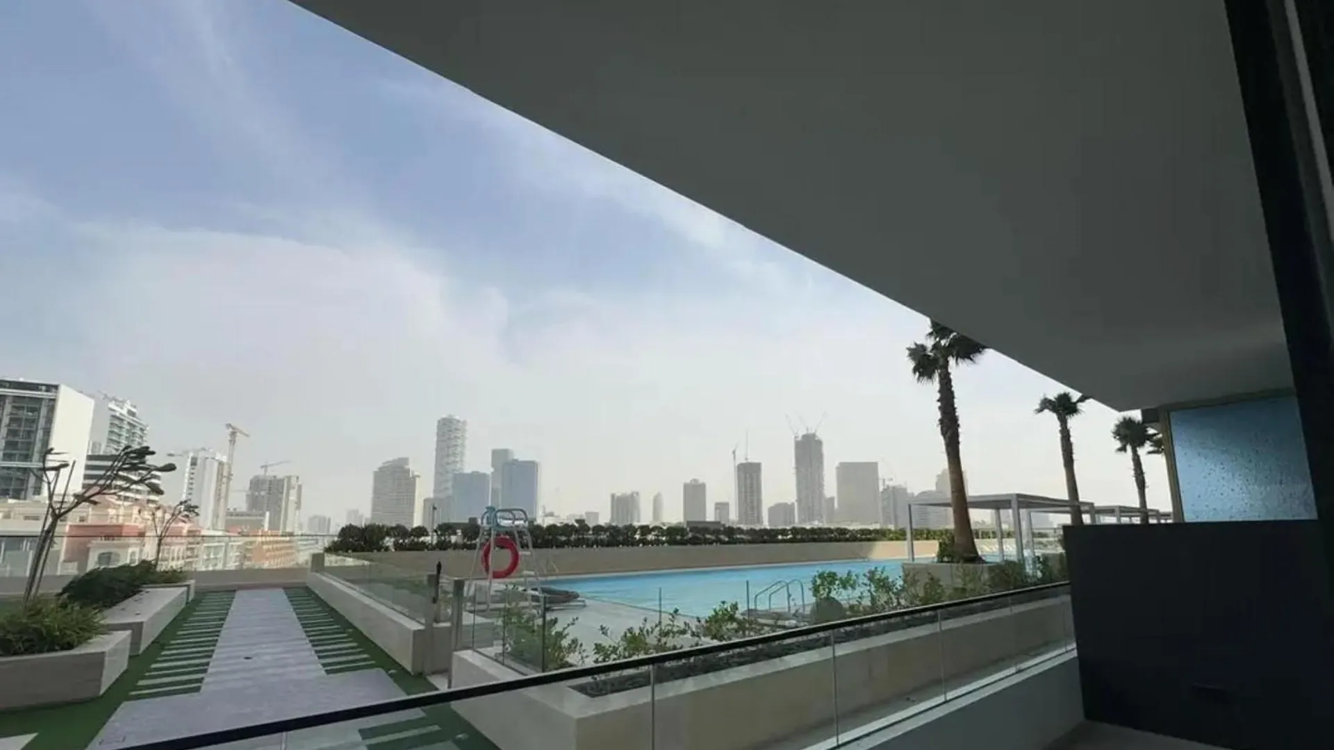 Apartment Contemporary Bliss - 1Bdr Haven In Binghatti Onyx Dubai