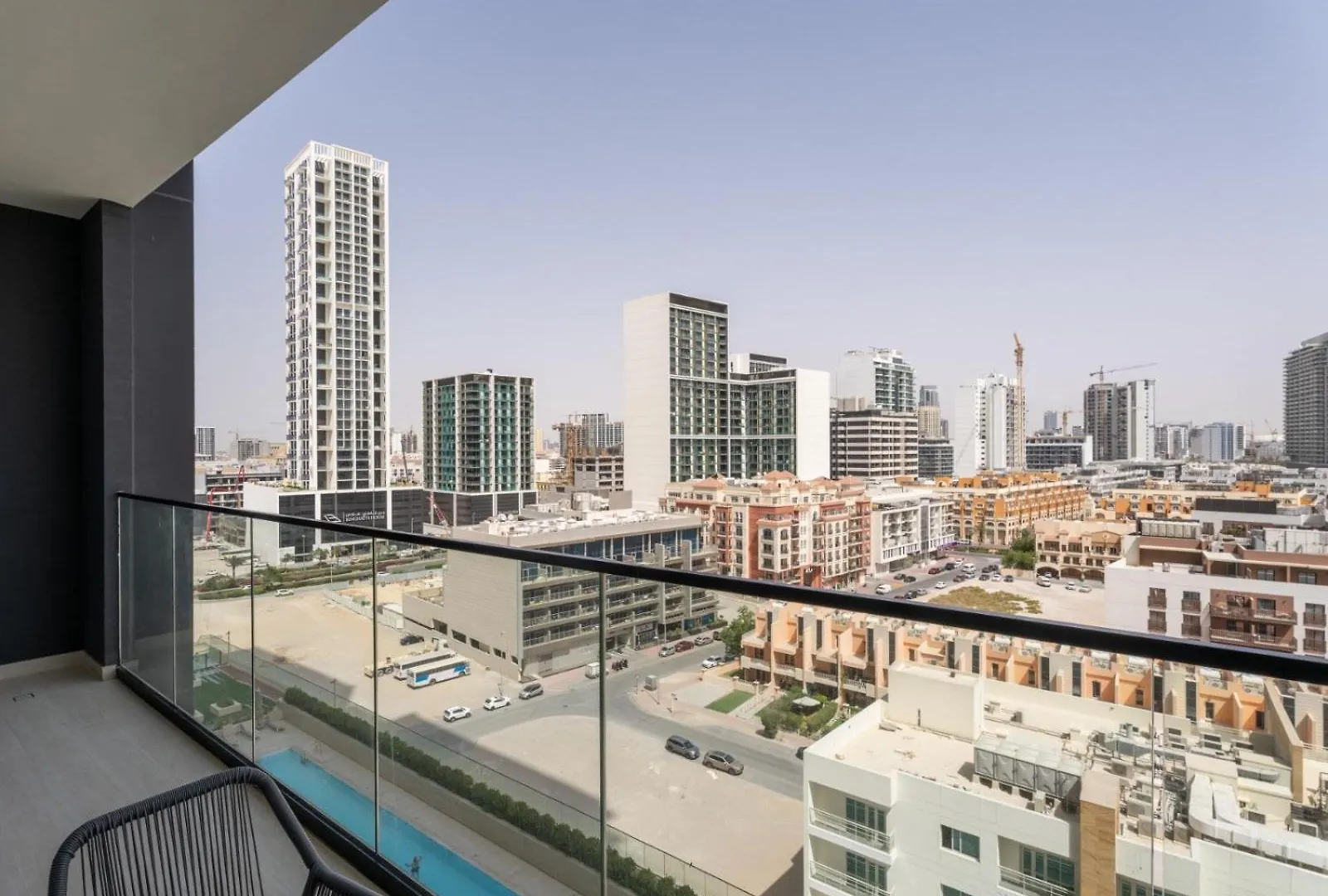 Contemporary Bliss - 1Bdr Haven In Binghatti Onyx Dubai Apartment